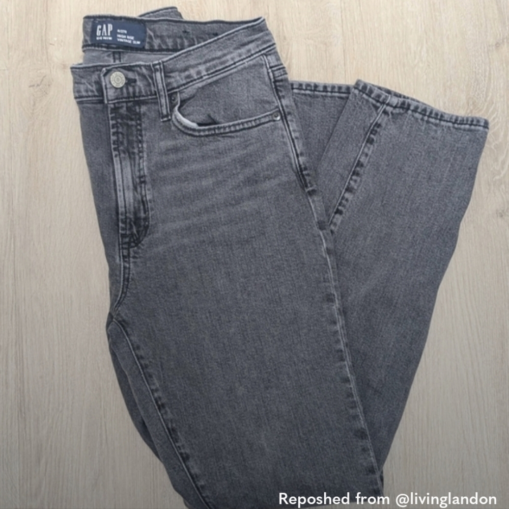 GAP High Rise Vintage Straight Leg Grey Wash Jeans 4